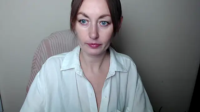 LiaSeass  online show from February 24, 12:58 pm