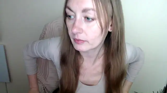 LiaSeass  online show from April 28, 12:21 pm
