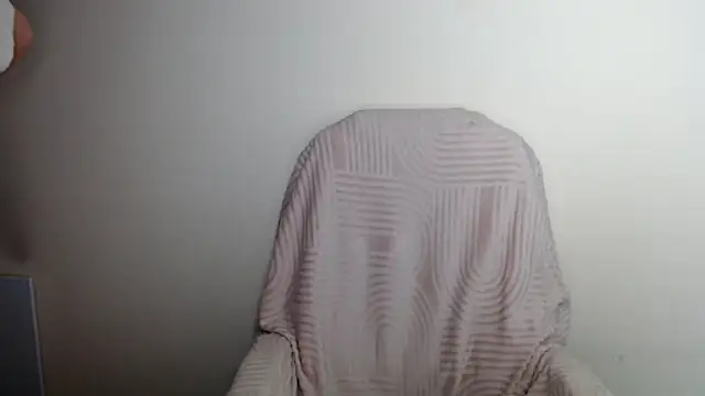 Snapshot of LiaSeass_ chatting on May 29, 12:47 pm LiaSeass online show from May 29, 12:47 pm