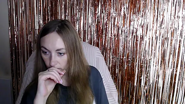 LiaSeass  online show from July 14, 12:44 pm