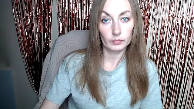 LiaSeass  online show from July 29, 12:25 pm