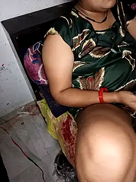 Snapshot of Desi_bhabhi299 chatting on May 8, 5:51 pm Desi bhabhi299 online show from May 8, 5:51 pm