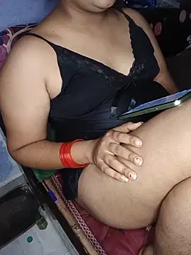 Snapshot of Desi_bhabhi299 chatting on May 31, 6:04 pm Desi bhabhi299 online show from May 31, 6:04 pm