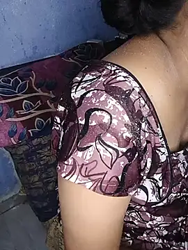 Snapshot of Desi_bhabhi299 chatting on August 1, 5:01 pm Desi bhabhi299 online show from August 1, 5:01 pm