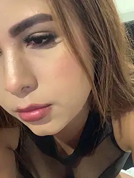 Lunara Vall online show from February 11, 3:44 am