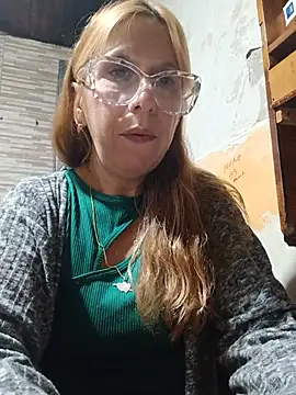 Snapshot of cari75 chatting on June 28, 9:10 pm cari75 online show from June 28, 9:10 pm