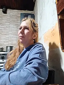Snapshot of cari75 chatting on July 16, 6:36 pm cari75 online show from July 16, 6:36 pm