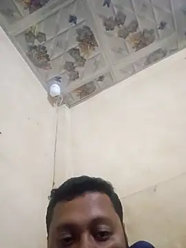 Snapshot of SHARIF12123 chatting on December 18, 3:07 pm SHARIF12123 online show from December 18, 3:07 pm