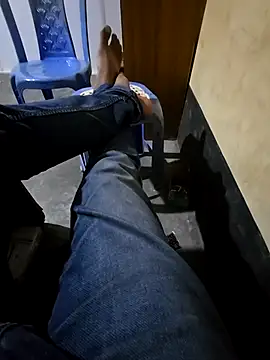 Snapshot of SHARIF12123 chatting on January 10, 7:54 am SHARIF12123 online show from January 10, 7:54 am