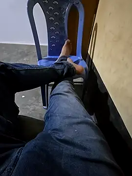 Snapshot of SHARIF12123 chatting on February 15, 4:58 pm SHARIF12123 online show from February 15, 4:58 pm