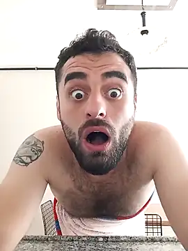 Snapshot of Ogulcan834 chatting on October 28, 9:57 am Ogulcan834 online show from October 28, 9:57 am