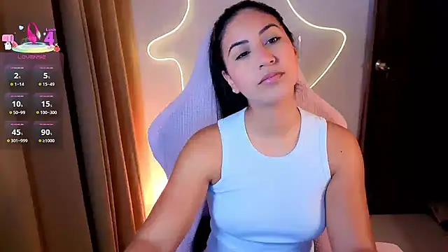 chloebum  online show from December 22, 11:07 am