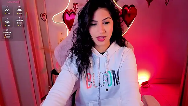 chloebum  online show from February 16, 11:06 am