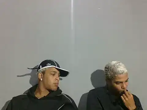 Snapshot of Jottarlk_ chatting on December 18, 11:33 pm Jottarlk online show from December 18, 11:33 pm