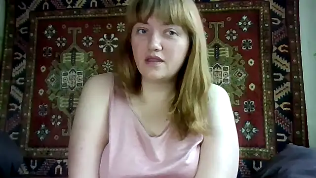 Snapshot of swett_girll chatting on December 22, 12:24 pm swett girll online show from December 22, 12:24 pm