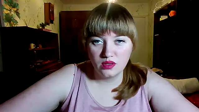 Snapshot of swett_girll chatting on January 13, 7:41 pm swett girll online show from January 13, 7:41 pm