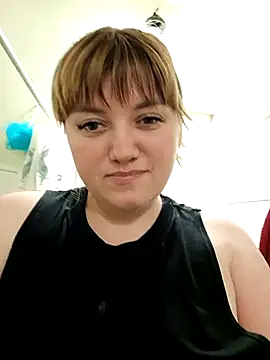 Snapshot of swett_girll chatting on January 18, 10:57 pm swett girll online show from January 18, 10:57 pm