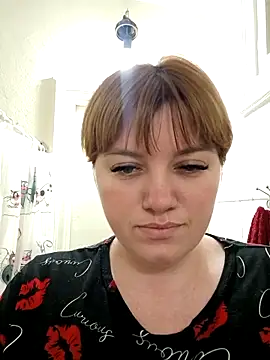 Snapshot of swett_girll chatting on February 9, 9:30 pm swett girll online show from February 9, 9:30 pm