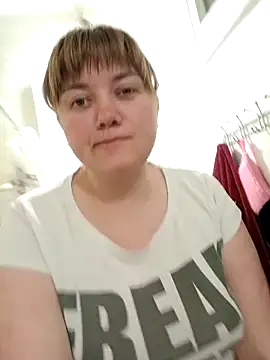 Snapshot of swett_girll chatting on March 22, 10:57 pm swett girll online show from March 22, 10:57 pm