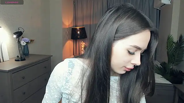 YvonneRobes online show from February 12, 7:42 pm