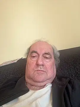 csikar online show from March 6, 1:07 pm