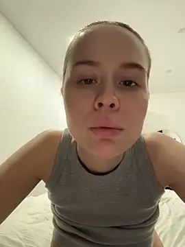 Snapshot of Nicole_Loving chatting on December 17, 9:54 pm Nicole Loving online show from December 17, 9:54 pm