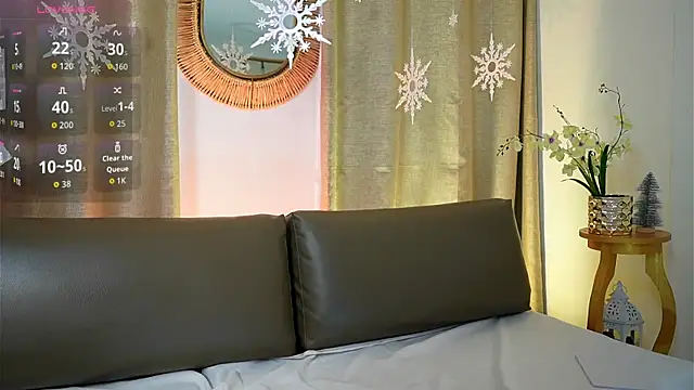 AlexiaClark7 online show from December 22, 7:44 pm