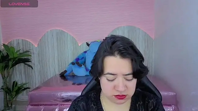 samythomas t online show from February 26, 7:46 pm