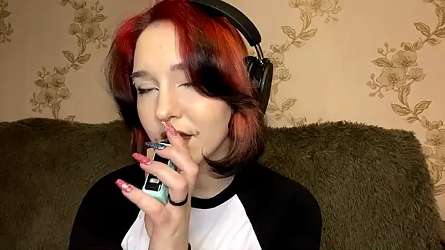 EmilyVeiro online show from February 12, 5:08 pm