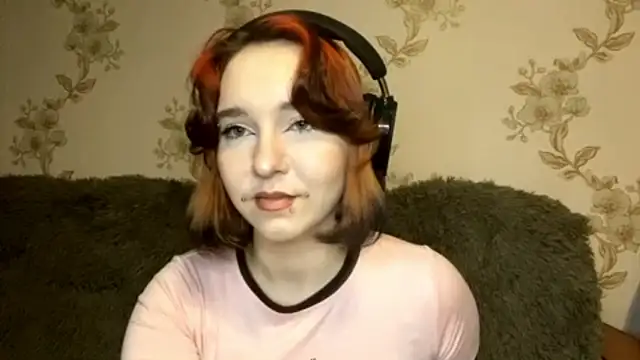 EmilyVeiro online show from March 10, 5:40 pm