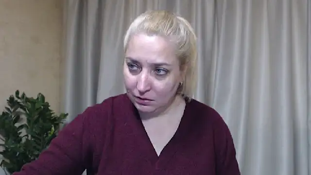sweetpussy13 online show from June 4, 5:24 am