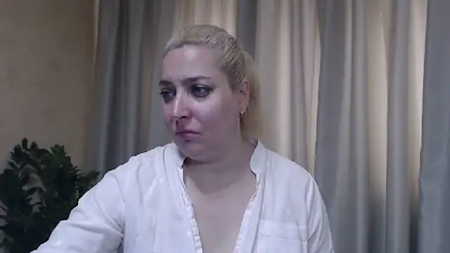 sweetpussy13 online show from June 11, 5:49 am