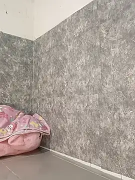 Snapshot of lavi-cute chatting on February 3, 4:32 am lavi-cute online show from February 3, 4:32 am