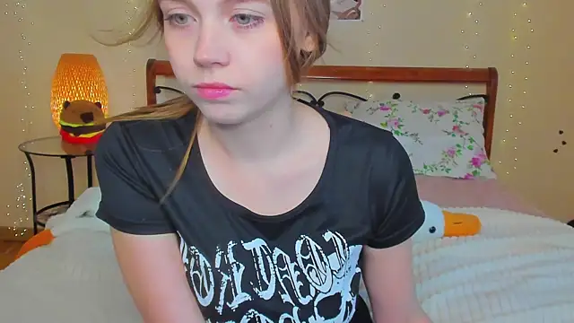 Snapshot of miya_soft chatting on July 23, 1:58 am miya soft online show from July 23, 1:58 am