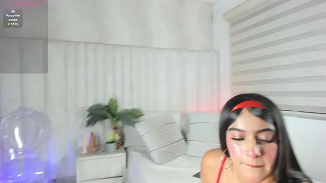 Snapshot of im_ariana_ chatting on July 1, 8:19 pm im ariana online show from July 1, 8:19 pm