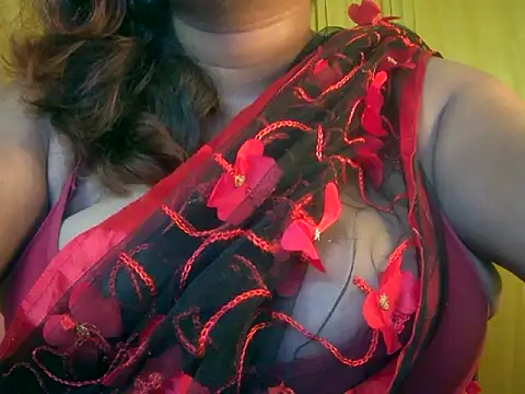 Snapshot of MISTI_KOLK chatting on June 16, 8:39 am MISTI KOLK online show from June 16, 8:39 am