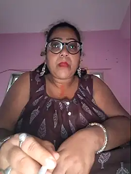 Snapshot of MISTI_KOLK chatting on July 9, 10:41 am MISTI KOLK online show from July 9, 10:41 am