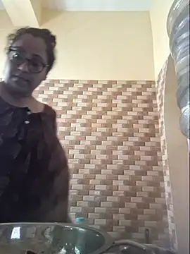 Snapshot of MISTI_KOLK chatting on July 14, 11:16 am MISTI KOLK online show from July 14, 11:16 am
