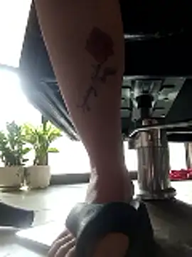 SARA6926969 online show from March 2, 5:08 am