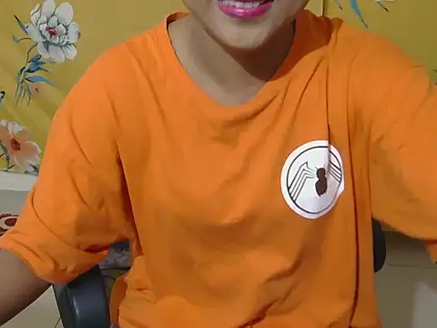 Snapshot of Cristina_love69 chatting on July 3, 3:51 pm Cristina love69 online show from July 3, 3:51 pm