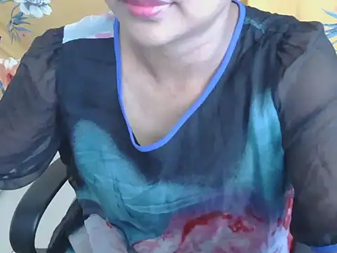 Snapshot of Cristina_love69 chatting on July 4, 7:36 am Cristina love69 online show from July 4, 7:36 am