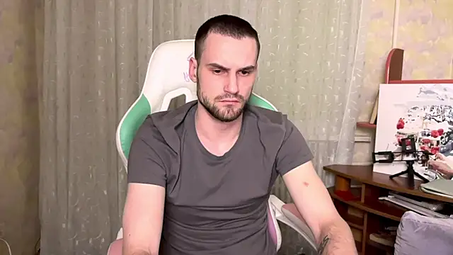 Snapshot of Iveeran chatting on December 16, 7:30 pm Iveeran online show from December 16, 7:30 pm