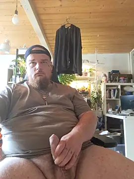 YoursxTruly online show from June 17, 1:12 pm