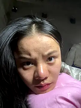 Snapshot of leo-kitty chatting on December 14, 9:14 am leo-kitty online show from December 14, 9:14 am