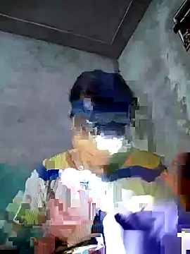 Snapshot of honey-kis chatting on December 17, 12:00 pm honey-kis online show from December 17, 12:00 pm