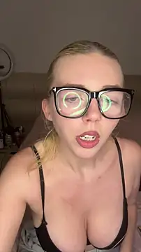 MonaNoire online show from January 18, 12:42 pm