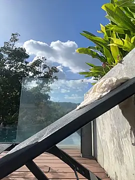 SunnyShiney online show from February 12, 9:04 am