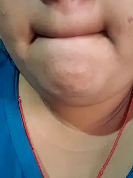 pooja patel0050 online show from December 18, 3:01 am