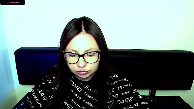 Snapshot of LiliaErmi chatting on May 29, 6:44 am LiliaErmi online show from May 29, 6:44 am