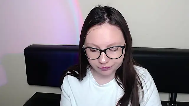 Snapshot of LiliaErmi chatting on June 3, 6:49 am LiliaErmi online show from June 3, 6:49 am